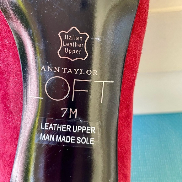 Ann Taylor LOFT Red Suede Leather 3" Pump Block Slip-On Heels Shoes (Size 7) - Picture 8 of 11